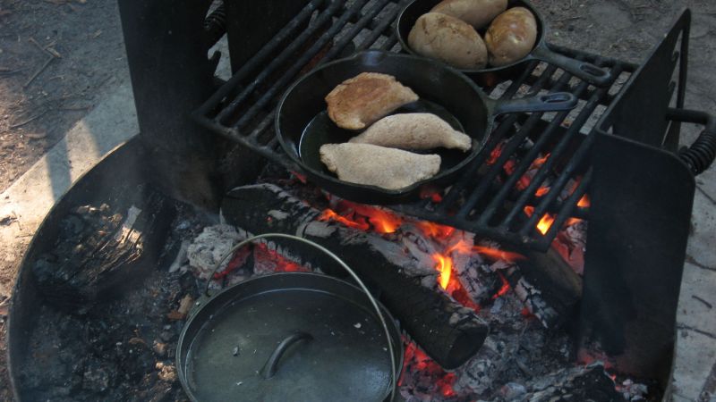 File:Camping-campfire-wisconson.jpg